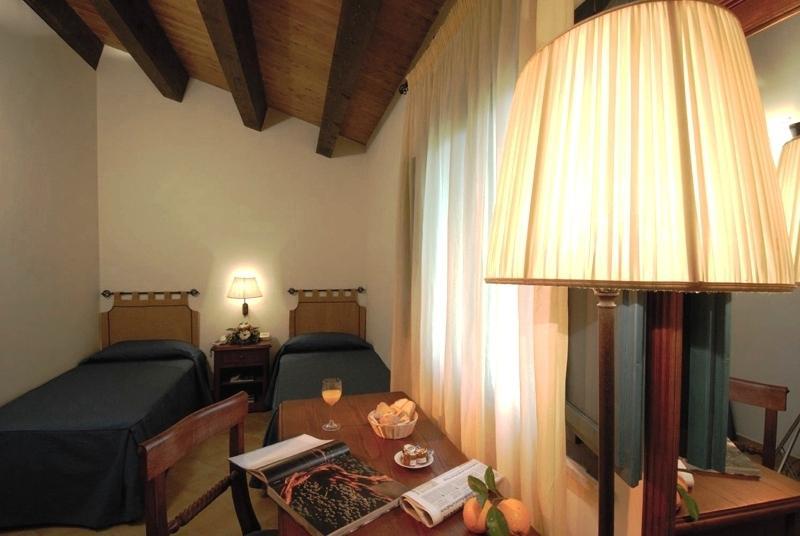Hotel Relais Angimbe Calatafimi Luaran gambar
